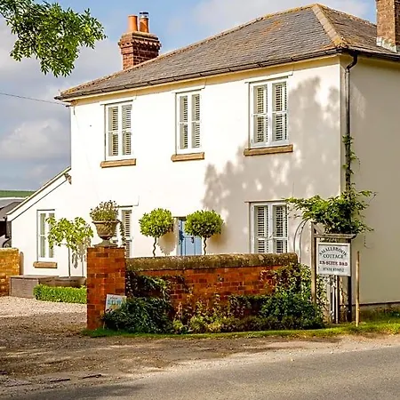 Smallbrook Cottage-3